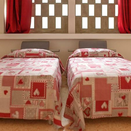 Joy Living Hotel Sandra Ngoại thất bức ảnh