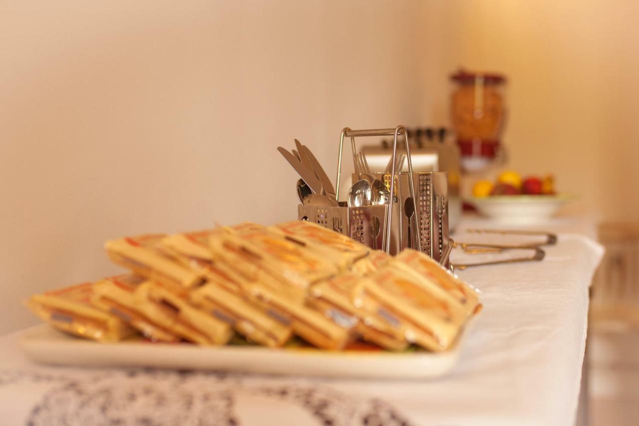 Joy Living Hotel Sandra Ngoại thất bức ảnh